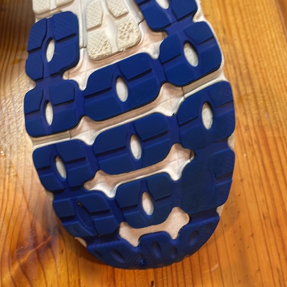 Under Armour Infinite Running Shoes - Picture 7 of 11